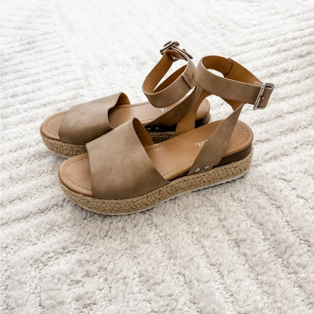 Womens Tan Espadrille Platform Sandals with Ankle Strap